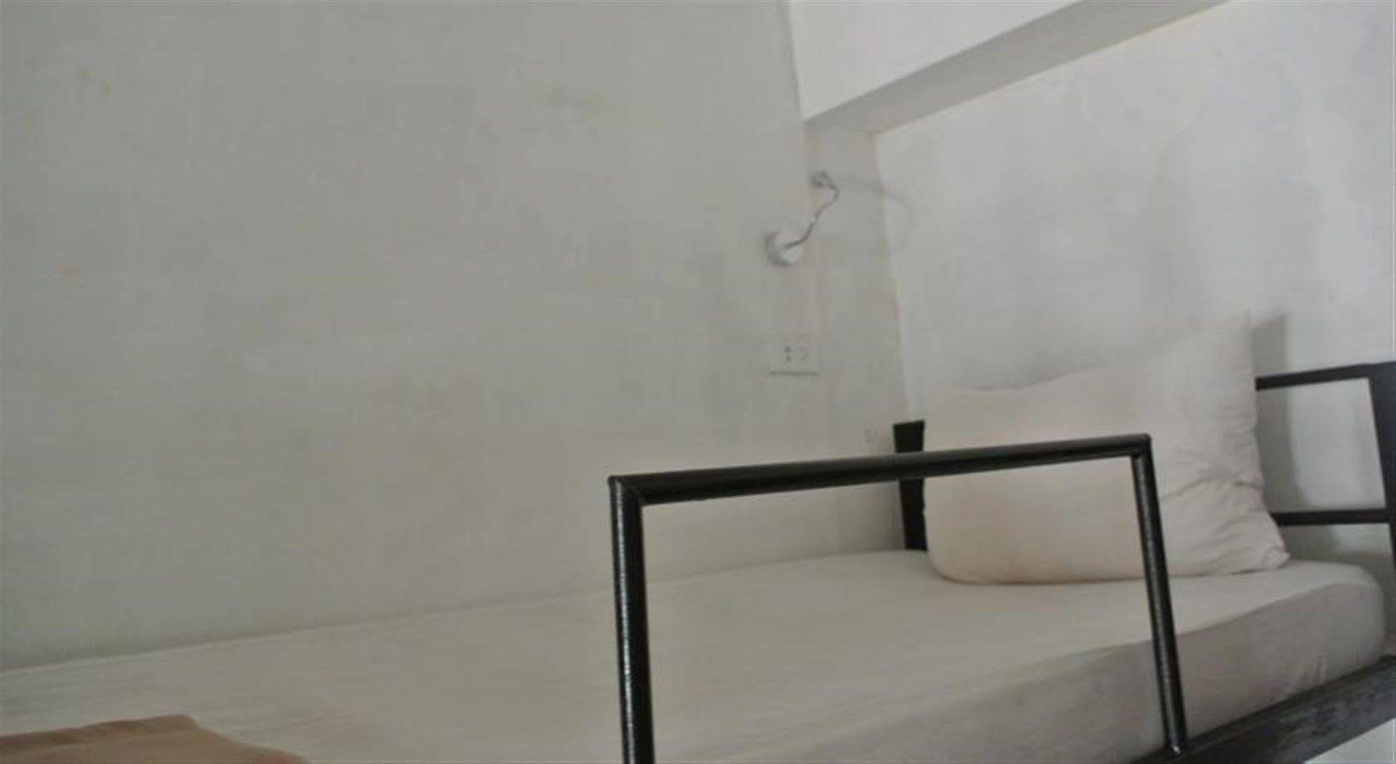 Vientiane Backpackers Hostel Εξωτερικό φωτογραφία
